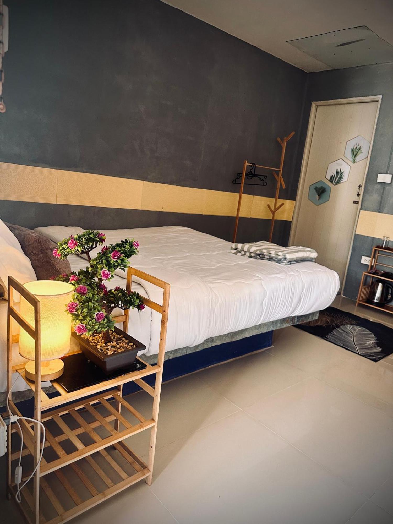 Me Hostel & Homestay At Haadrin 哈林海滩 外观 照片