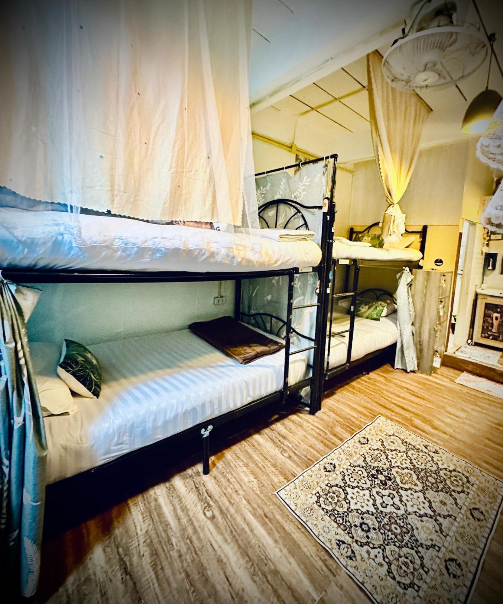 Me Hostel & Homestay At Haadrin 哈林海滩 外观 照片