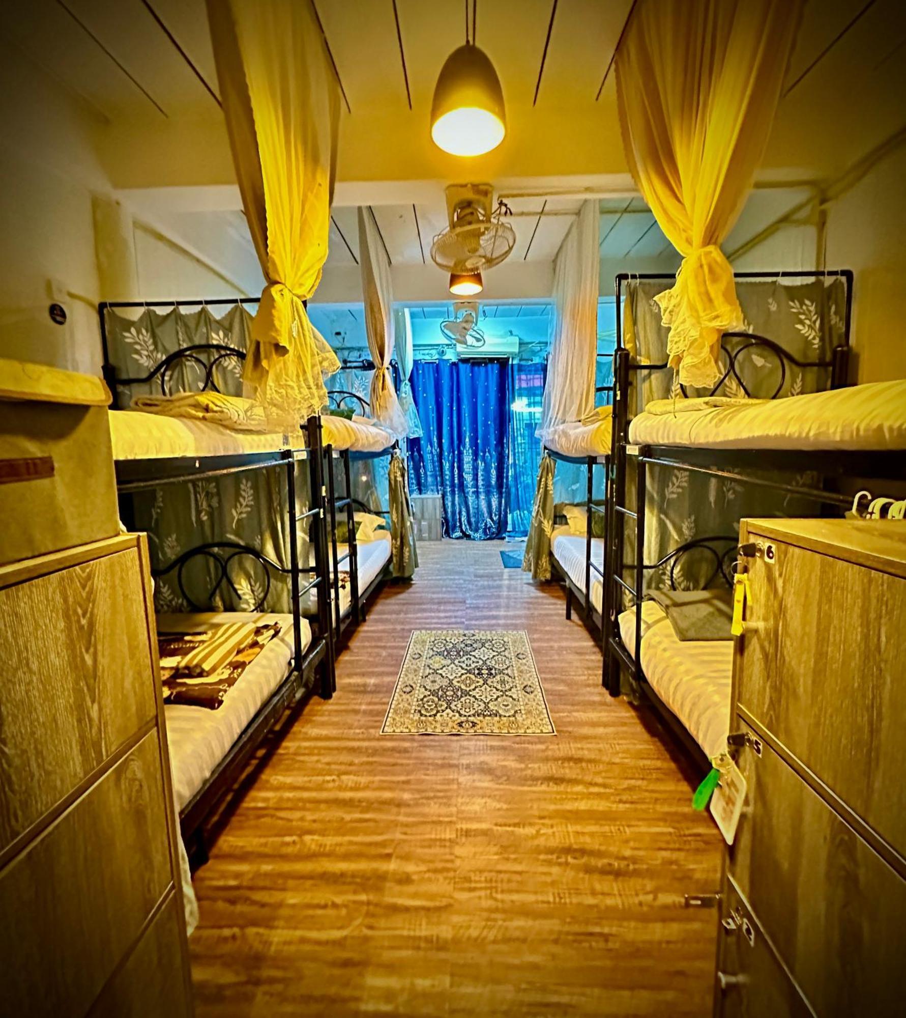 Me Hostel & Homestay At Haadrin 哈林海滩 外观 照片