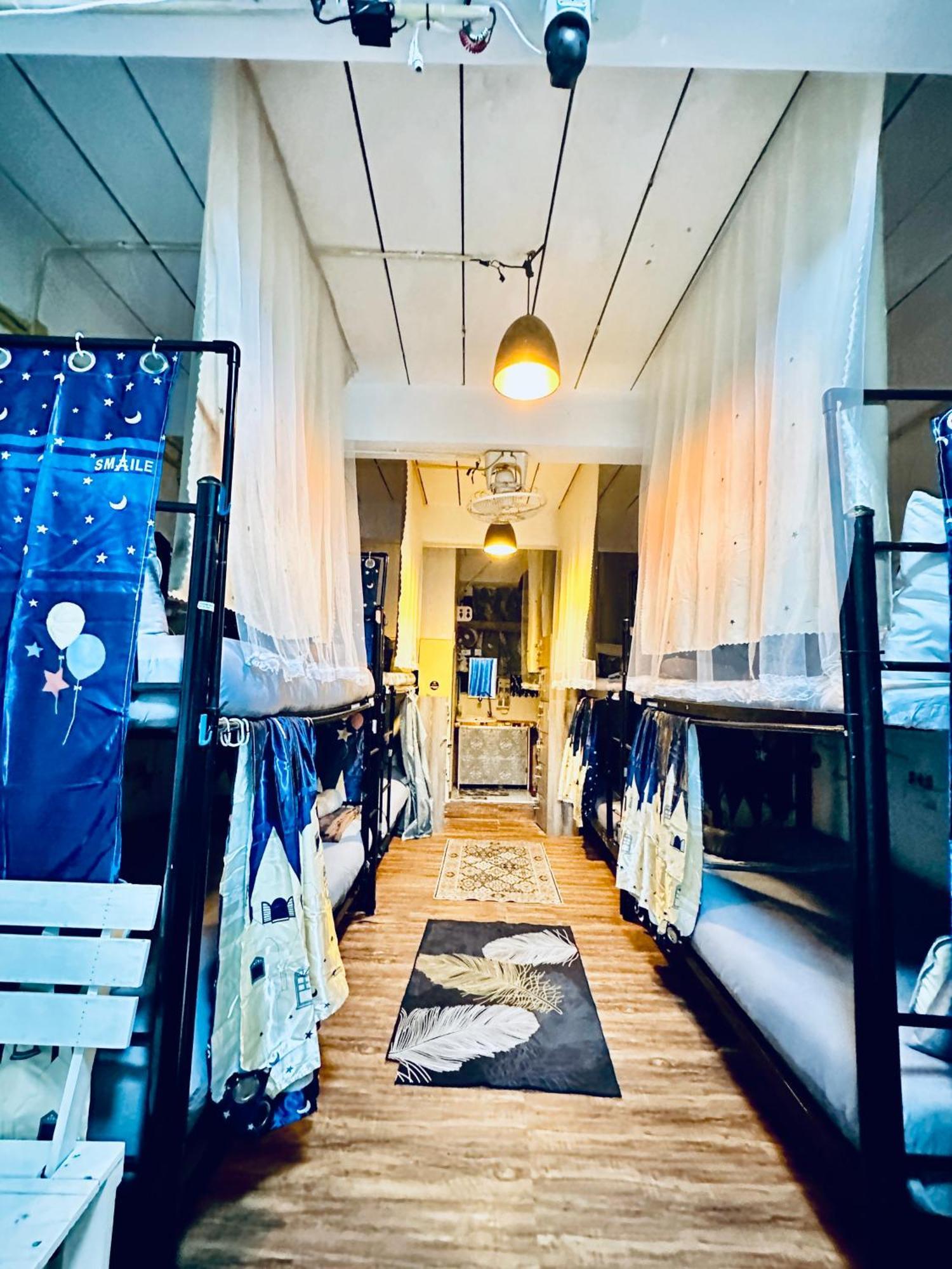 Me Hostel & Homestay At Haadrin 哈林海滩 外观 照片