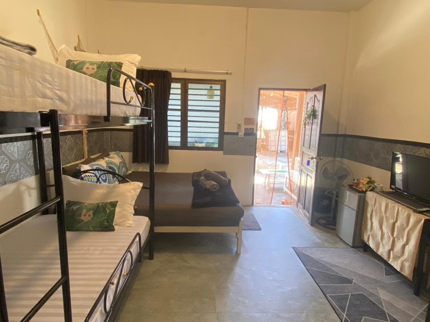 Me Hostel & Homestay At Haadrin 哈林海滩 外观 照片